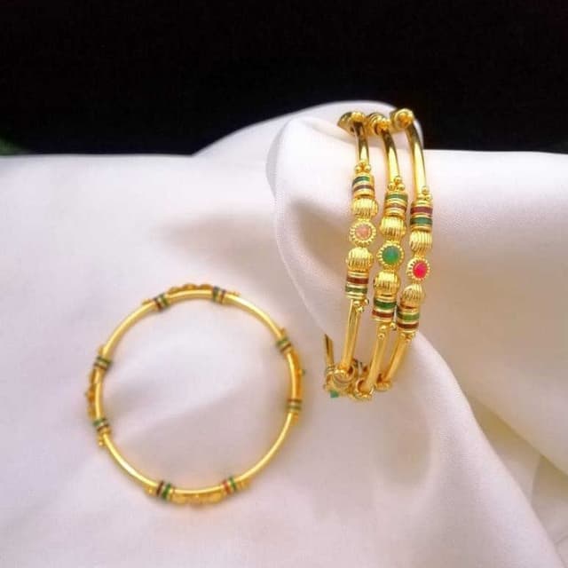 Golden Color 4 Pcs Bangle Set